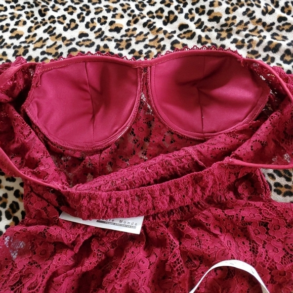 Haute Monde red lace Top - Picture 7 of 9